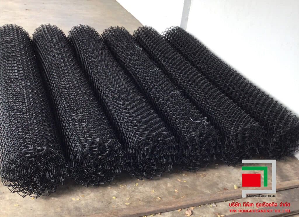 ขนาดตาข่ายถัก เคลือบ pvc สีดำ