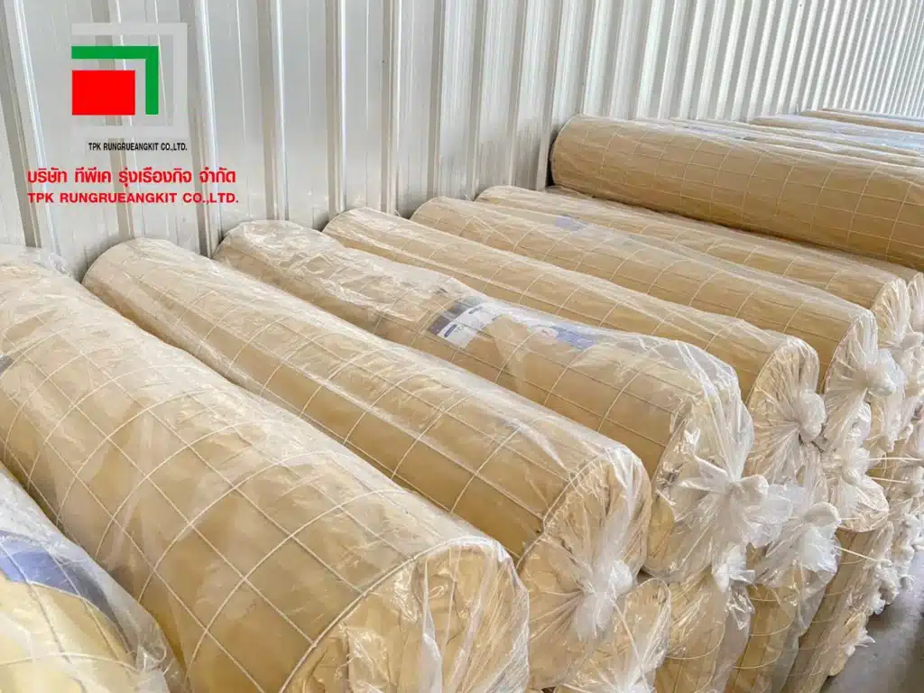 โรงงานผลิตตะแกรงกรงไก่ pvc สีขาว